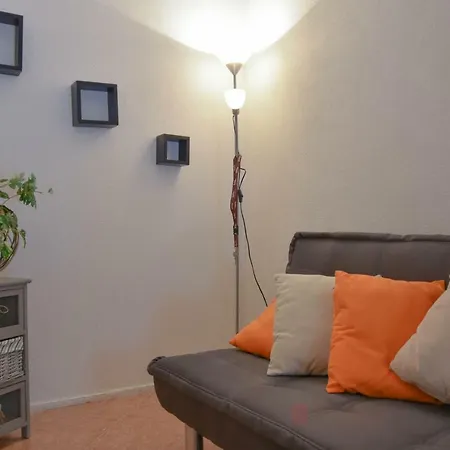 Apartment 50 Meters From The Beach! Flower Kastela