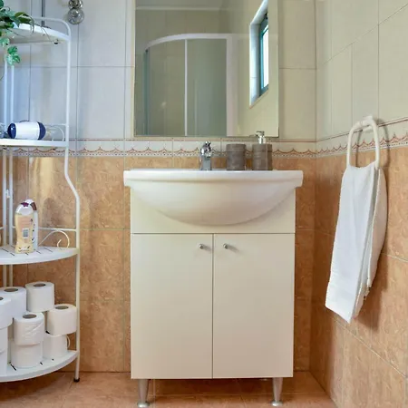 50 Meters From The Beach! Flower Apartment